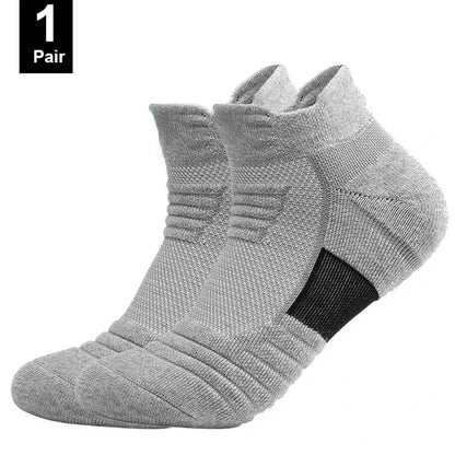 Anti-Slip Sports Socks – Breathable Soccer & Basketball Socks (38–44)