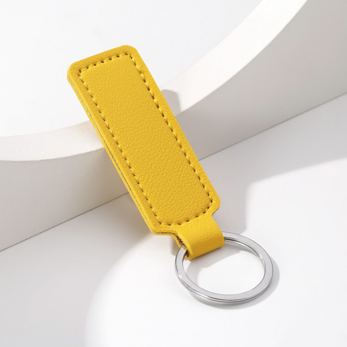 Simple PU Leather Business Keychain – European Style Coffee, Red & Pink Leather Strap Key Ring Gift
