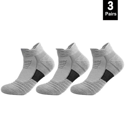 Anti-Slip Sports Socks – Breathable Soccer & Basketball Socks (38–44)